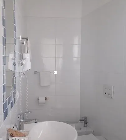 Medusa Hotel 2*